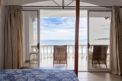 Gallery image of Sunset 303 - Ocean View 3 Br Condo in Tempate