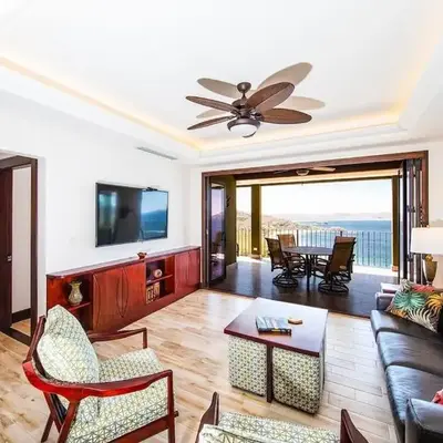 360 Splendor 207A-Ocean View 2 Br Condo-Breakfast Included!