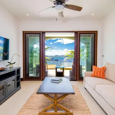 360 Splendor 304 Ocean View Condo- With Breakfast