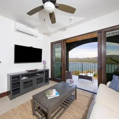 360 Splendor 101F Ocean View 2Br Breakfast