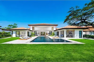 a house with a swimming pool in the yard at 8bd Villa ✪ Top Luxury & Exclusive Villa ✪ up to 24 guests in San José Pinilla