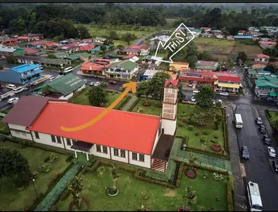an aerial view of a small town with a building at Casita Don Eliber in Fortuna