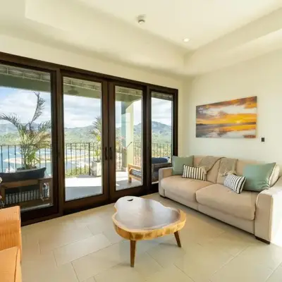360 Splendor 104B-Ocean View Condo-Breakfast