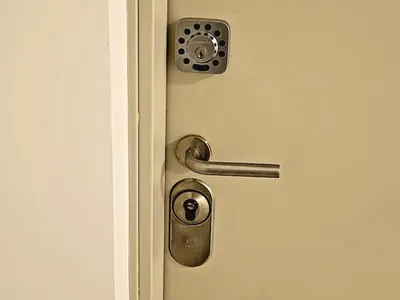 a door with a metal door handle on it at Nucleo 514 in San José