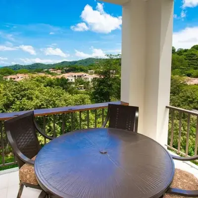 Classy artsy ocean-view unit near pool at Pacifico in Coco sleeps 6