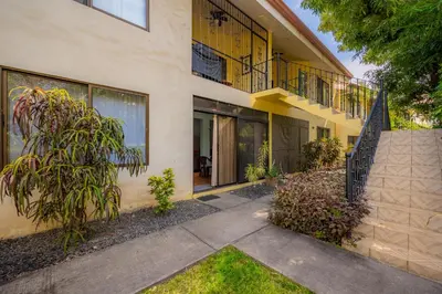 a house with a walkway in front of it at Dolce Vita 7025 in Coco